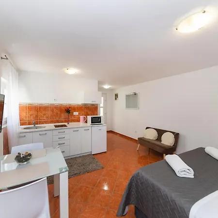 Apartmani Valentina Zadar Exterior photo