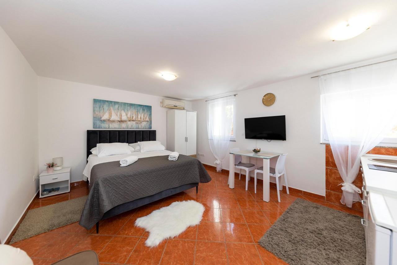 Apartmani Valentina